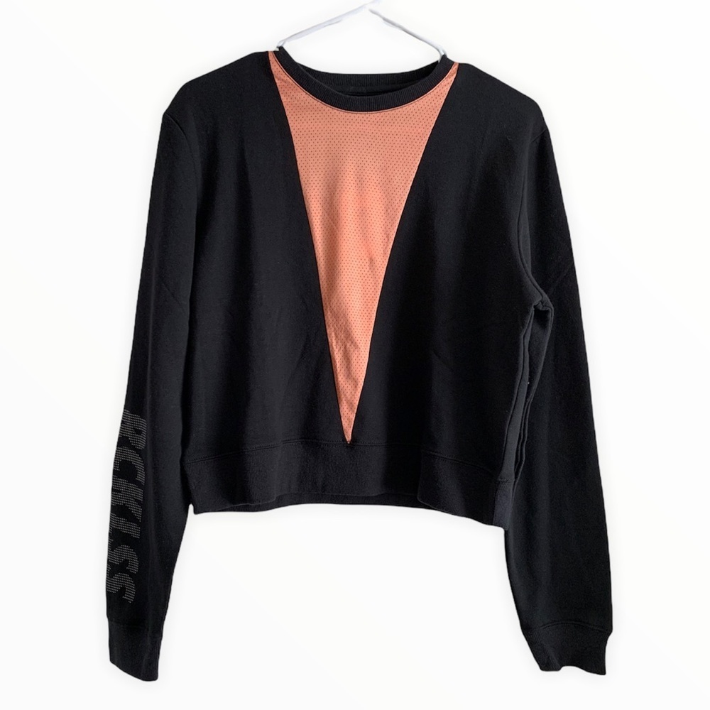 Young & Reckless Long Sleeve Crop top Size M